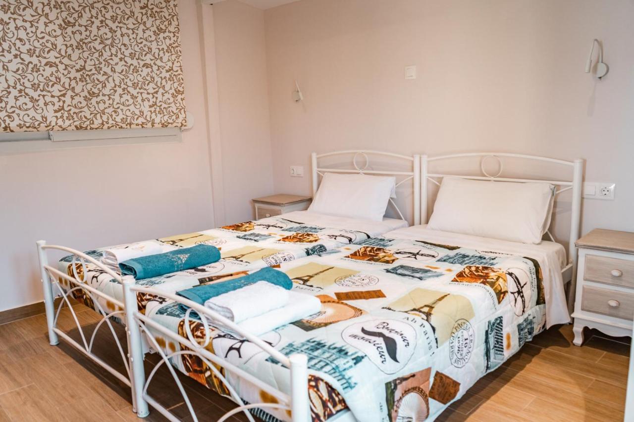 Neptune Sea House - Beachfront Agios Spyridon  외부 사진